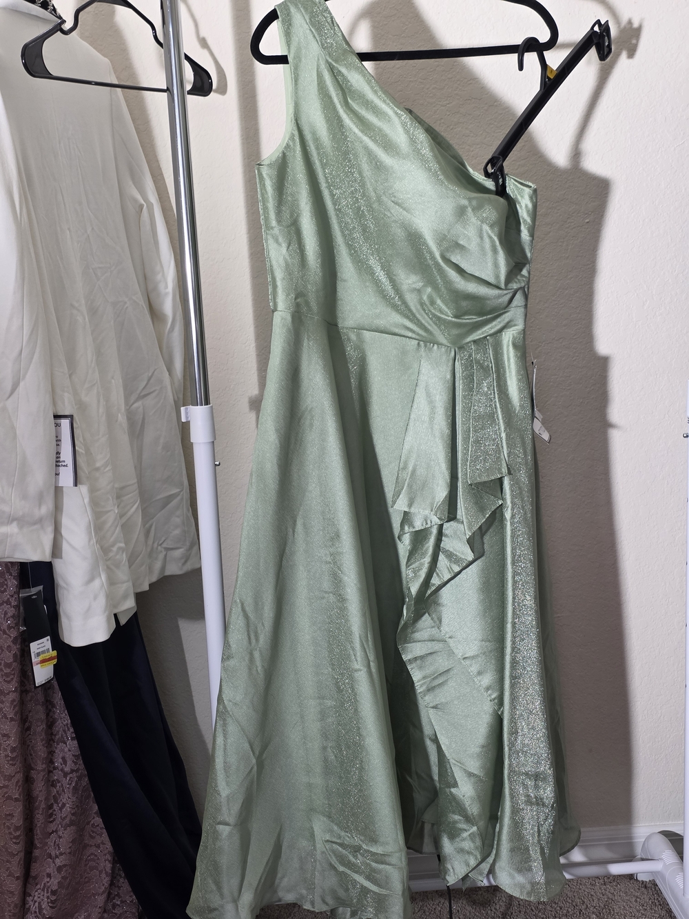 Xscape One-Shoulder Ruffle-Front Evening Gown Mint Metallic Draped Size 14 - Picture 3 of 8